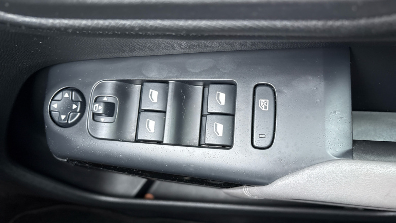 Citroen C5 Aircross 1.2 PureTech 130 Shine 5dr EAT8 Petrol Hatchback